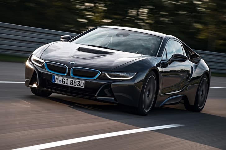 New BMW i8 supercar photo gallery